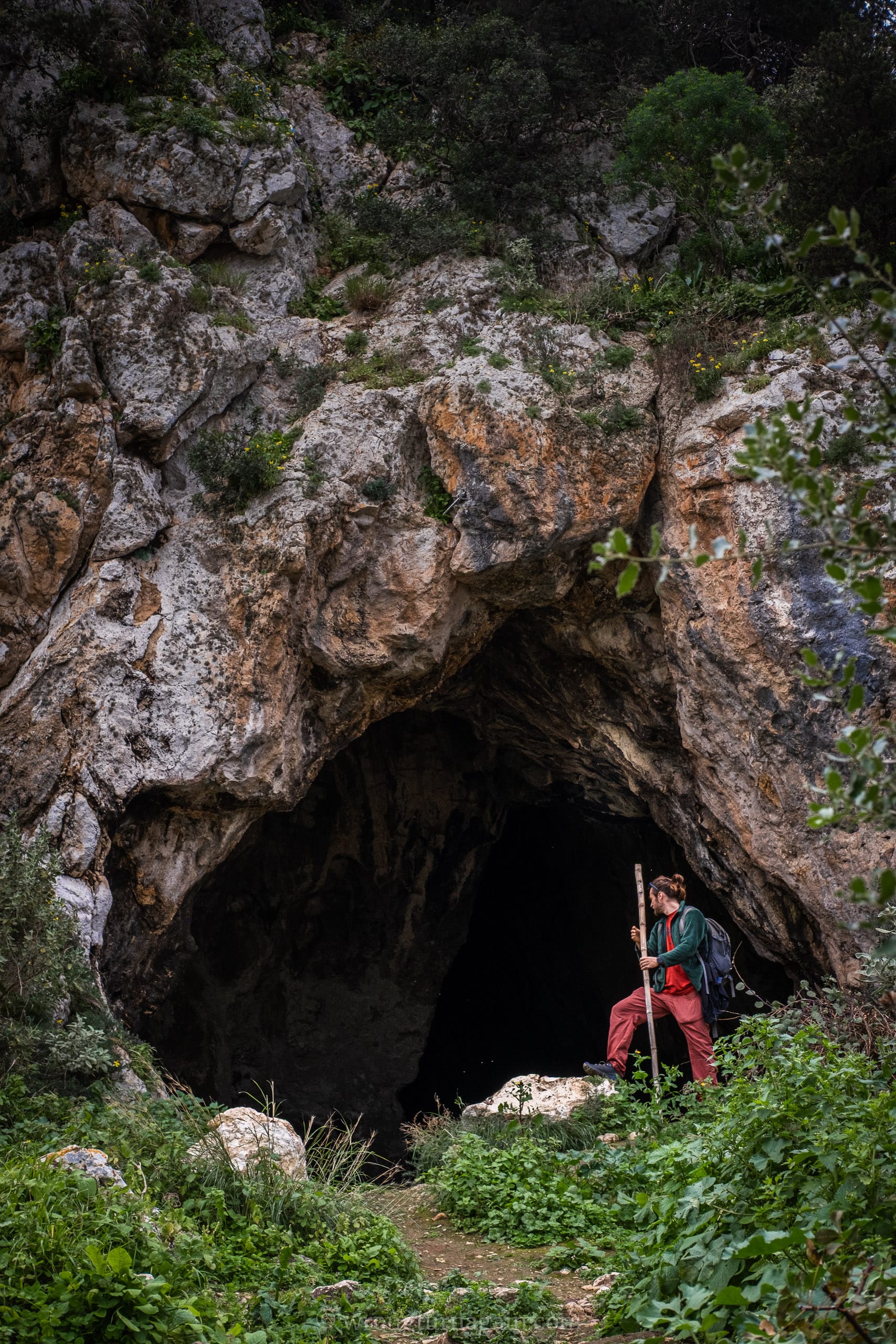 voidokilia nestors cave
