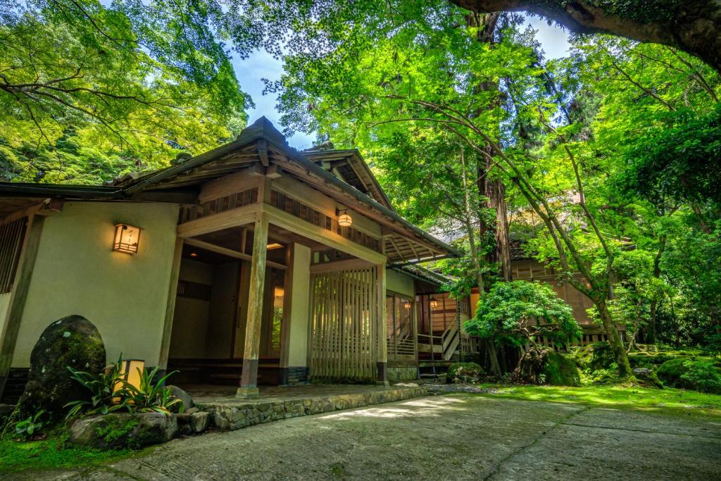 Tsukihitei Ryokan